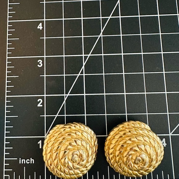 Vintage CINER Coiled Rope Earrings - Picture 9 of 16